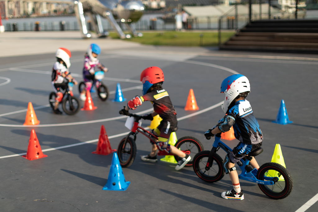 Read more about the article Micro Balance Bike. Achtung, fertig, los!